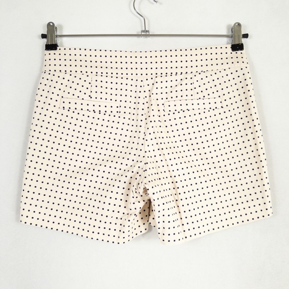 J. Crew 5" Shorts Women 00 Ecru Navy Blue Polka Dot 100% Cotton Flat Front Chino - Picture 3 of 9